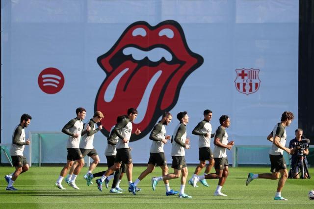 1698417458311013849.jpg 1698417453.jpg