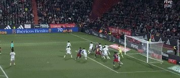 1770159578316069147.gif 巴萨002.gif