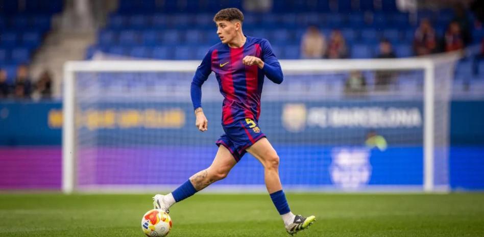 下载开云-世体：巴萨计划在今夏正式买断19岁乌拉圭后卫帕西菲科